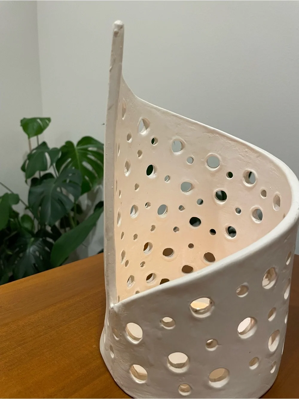 Handmade by an independent artist￼ white ceramic
